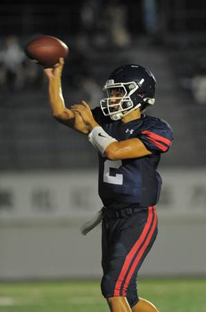 手に持った野球選手
中程度の精度で自動的に生成された説明